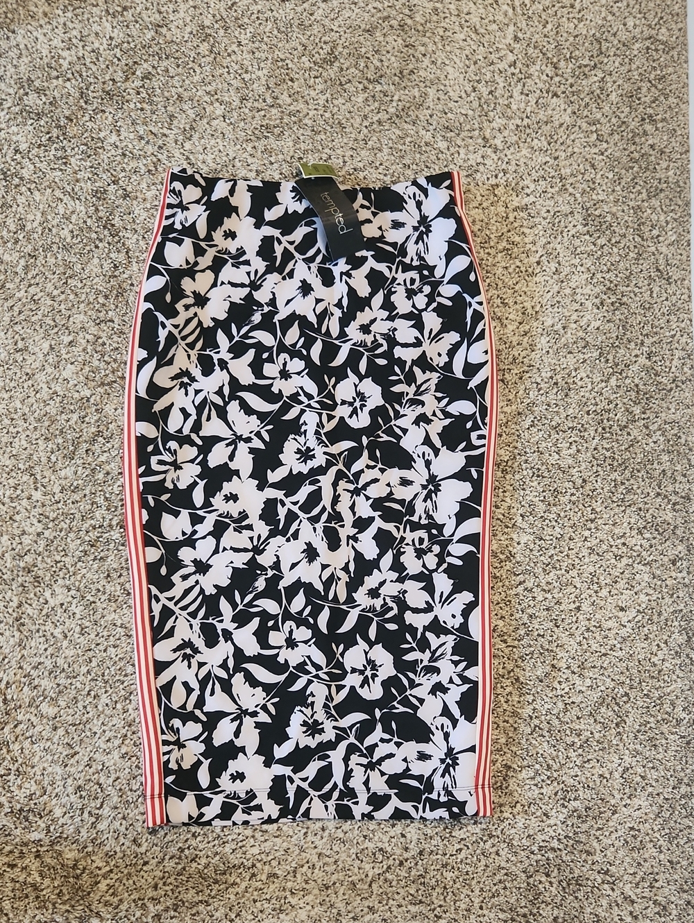 Tempted Black & White Floral Pencil Skirt with Red Side Stripes NWT